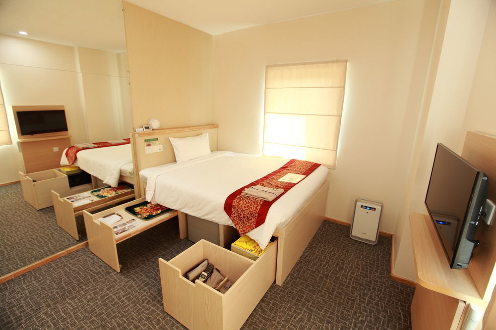 Super Hotel Rangoon Eksteriør billede