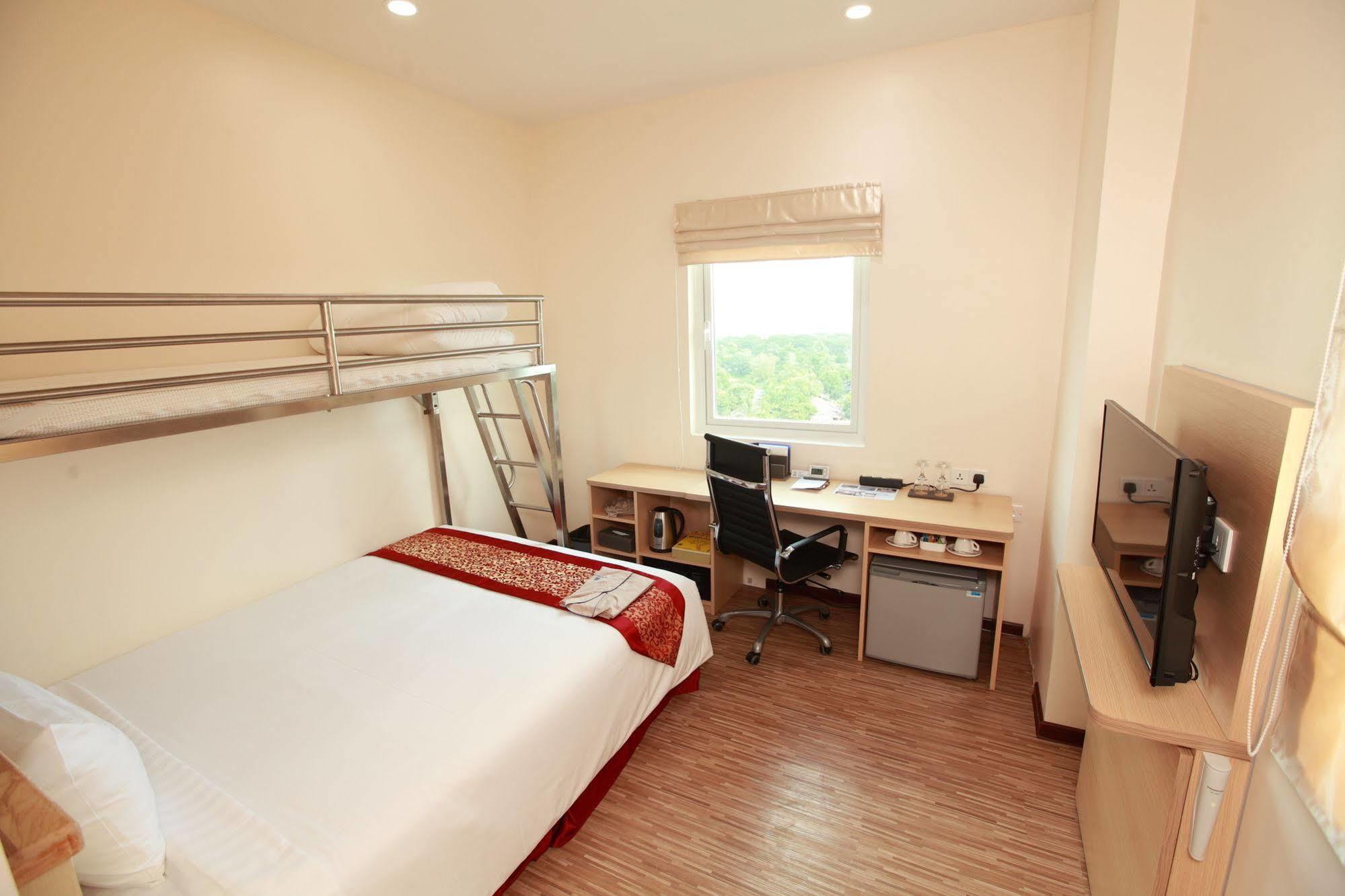 Super Hotel Rangoon Eksteriør billede